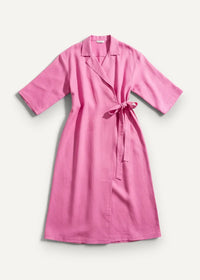 Pink kimono dress in lightweight cotton, a wrap dress with a collar and three quarter sleeves